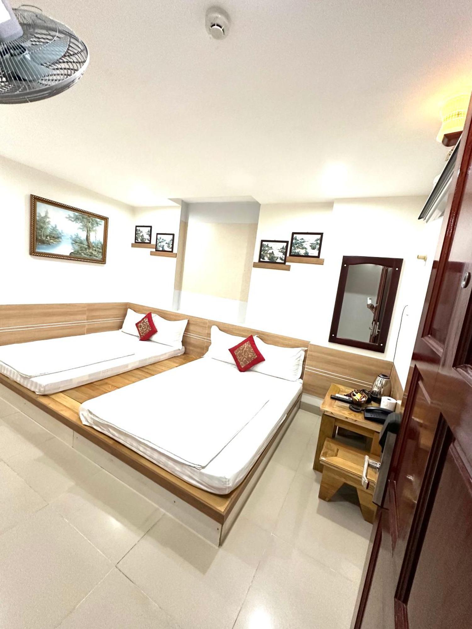 Nguyen Ha Hotel *
